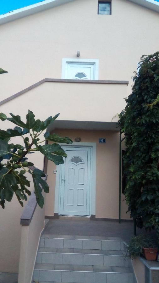 Apartmani Marija ปอฟเลียนา ภายนอก รูปภาพ